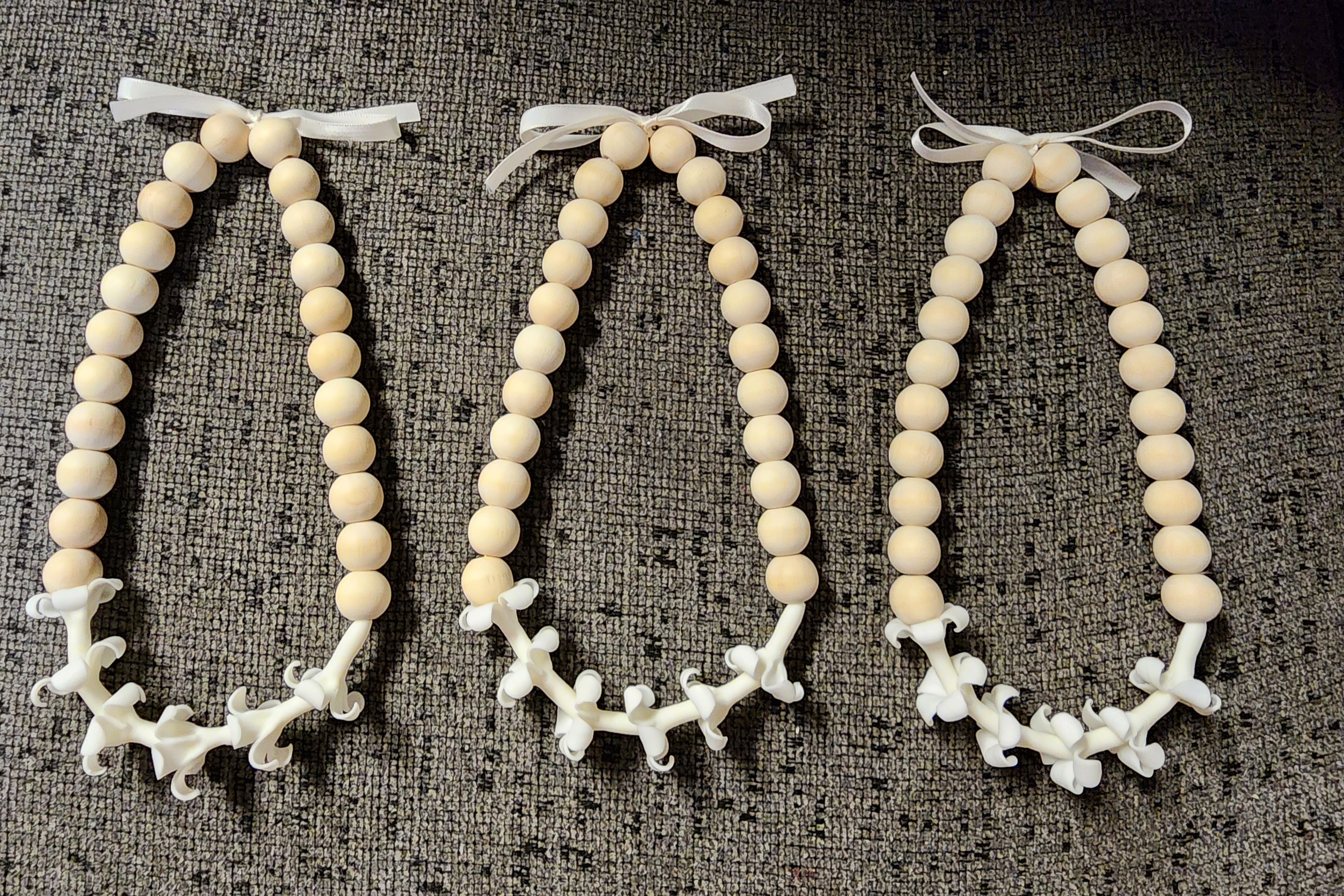 PUAKENIKENI FOREVER FLOWER CAR LEIS (all colors)