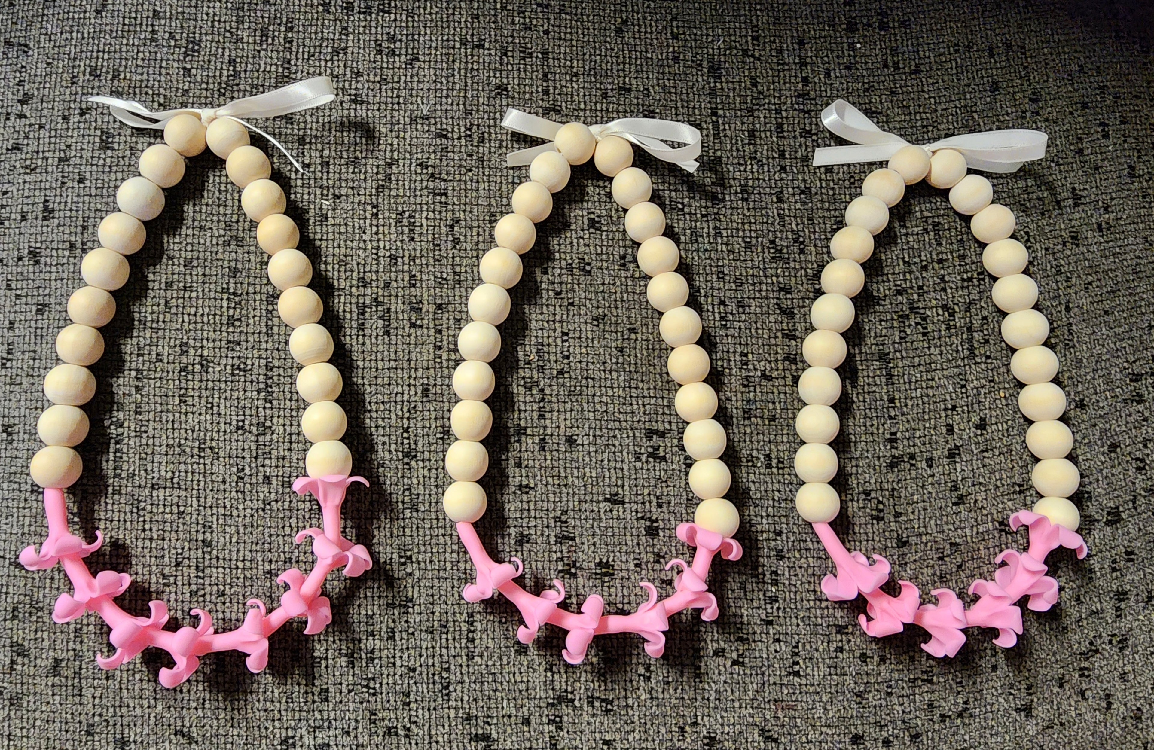 PUAKENIKENI FOREVER FLOWER CAR LEIS (all colors)